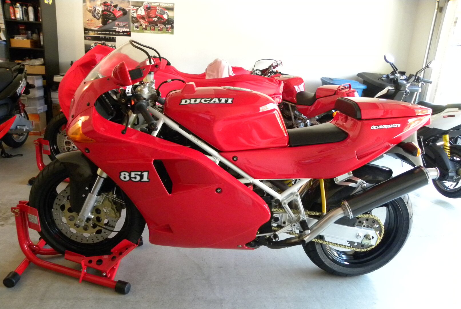 08-06-12 - 851S - 02.jpg