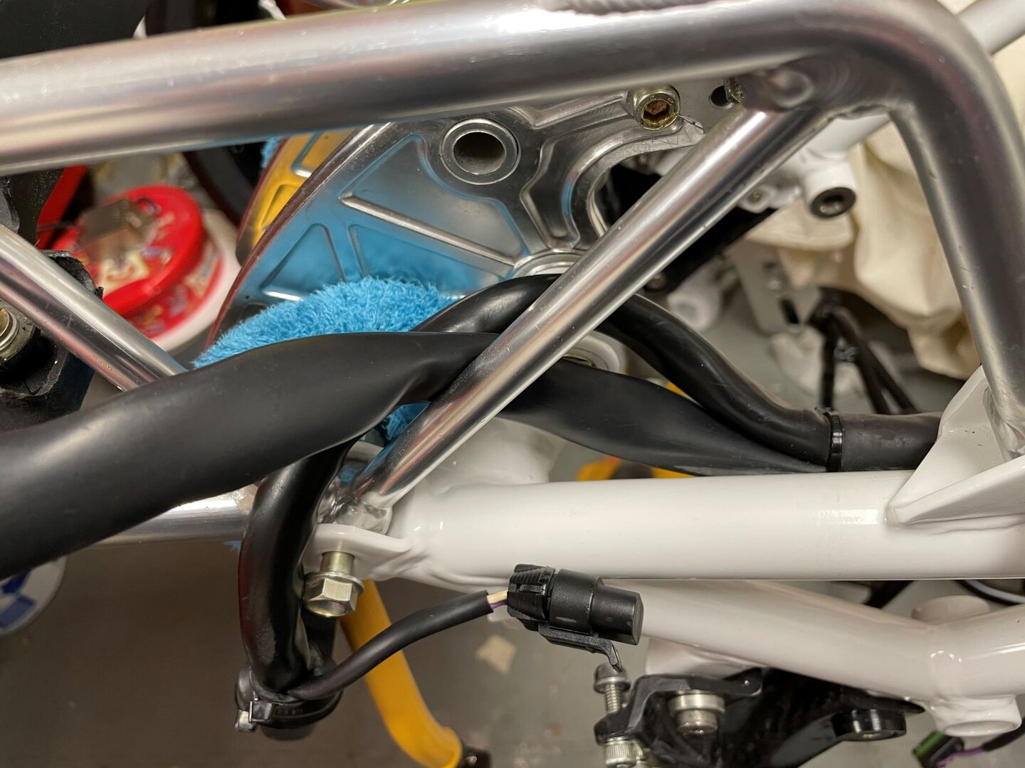 Resized rear harness routing.JPG