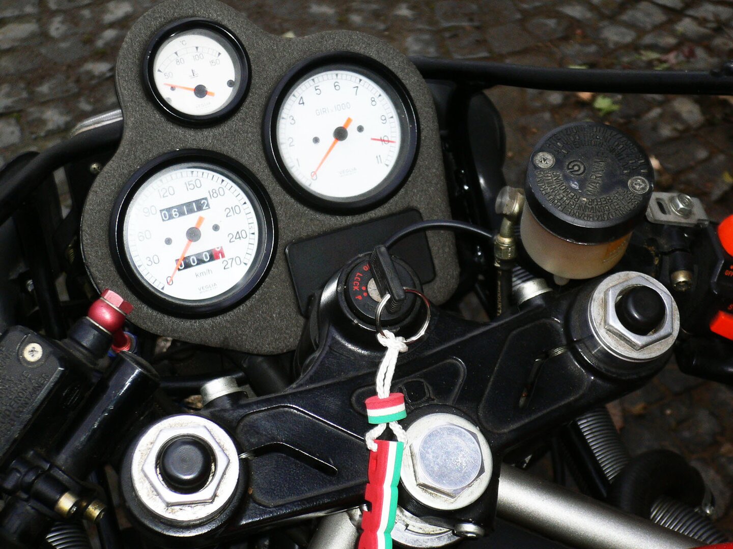 851_superbike_tricolore_starda.jpg