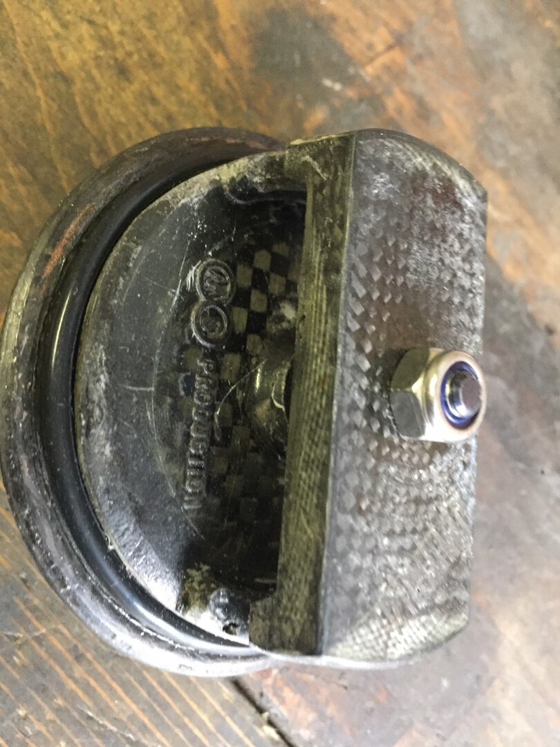 Carbon cap seal fitted.jpg