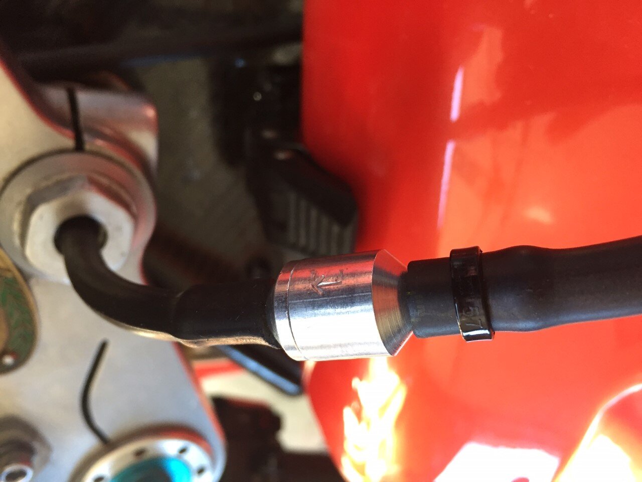 Fuel one way valve.jpg